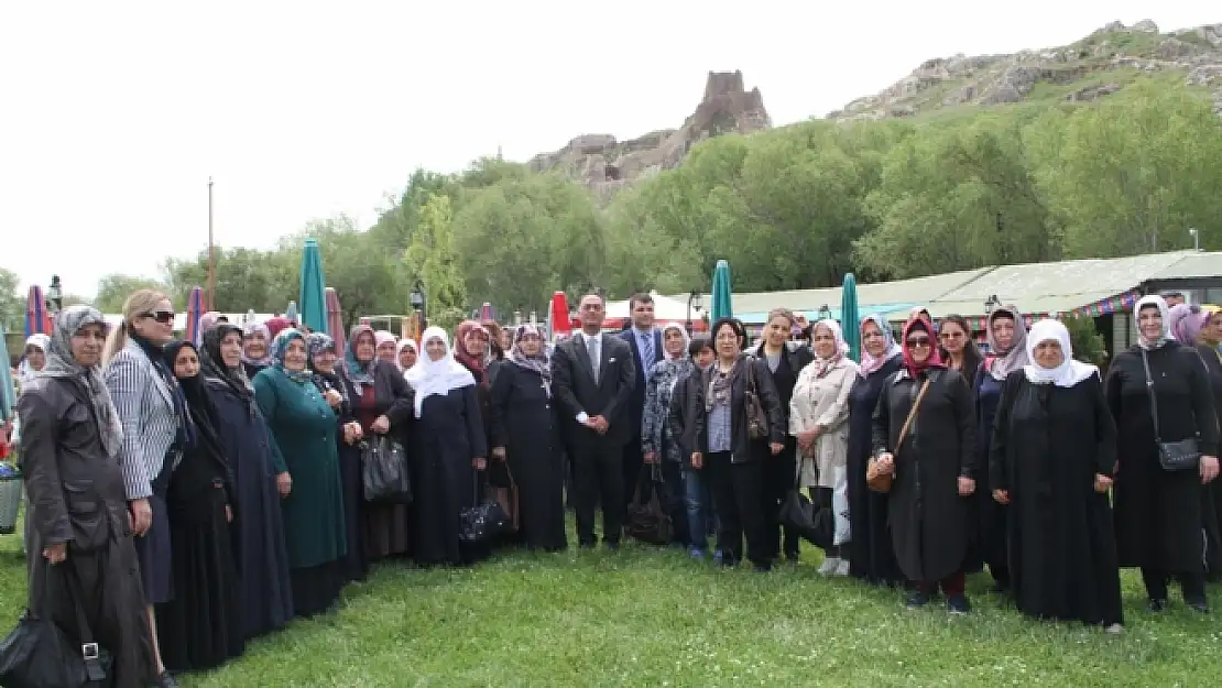 İlk Defa Akdamar Adasını Gördüler