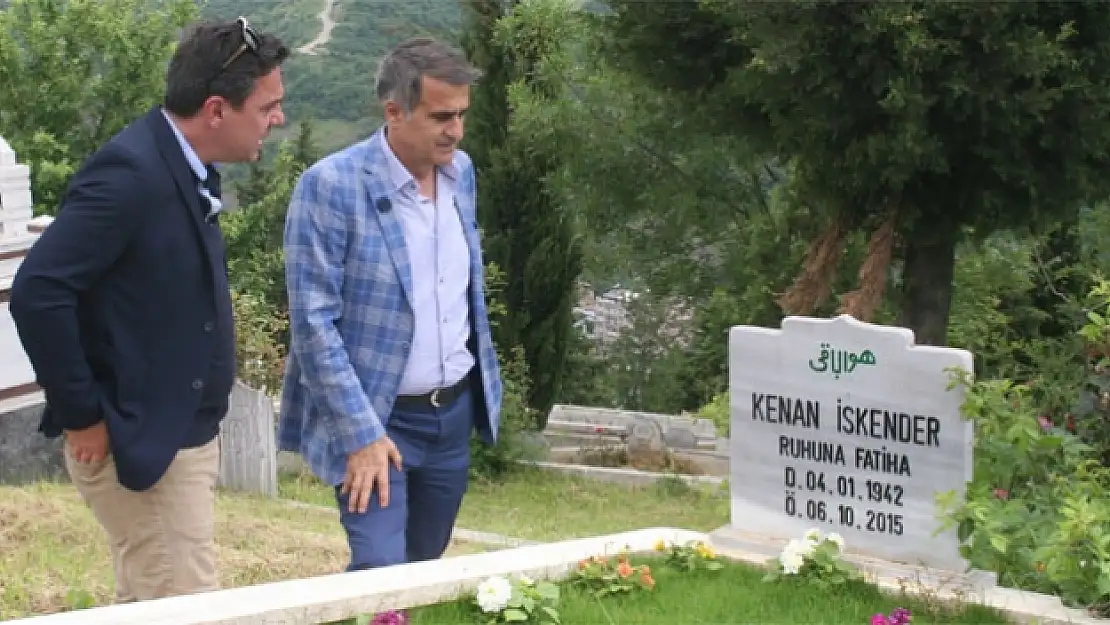 Şenol Güneş Tatile Değil, Vefa Turuna Çıktı