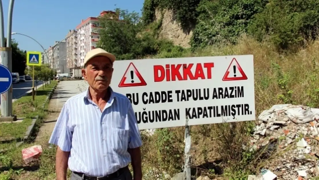 Bu cadde tapulu arazim diyerek 4 şeritli yolu kapattı