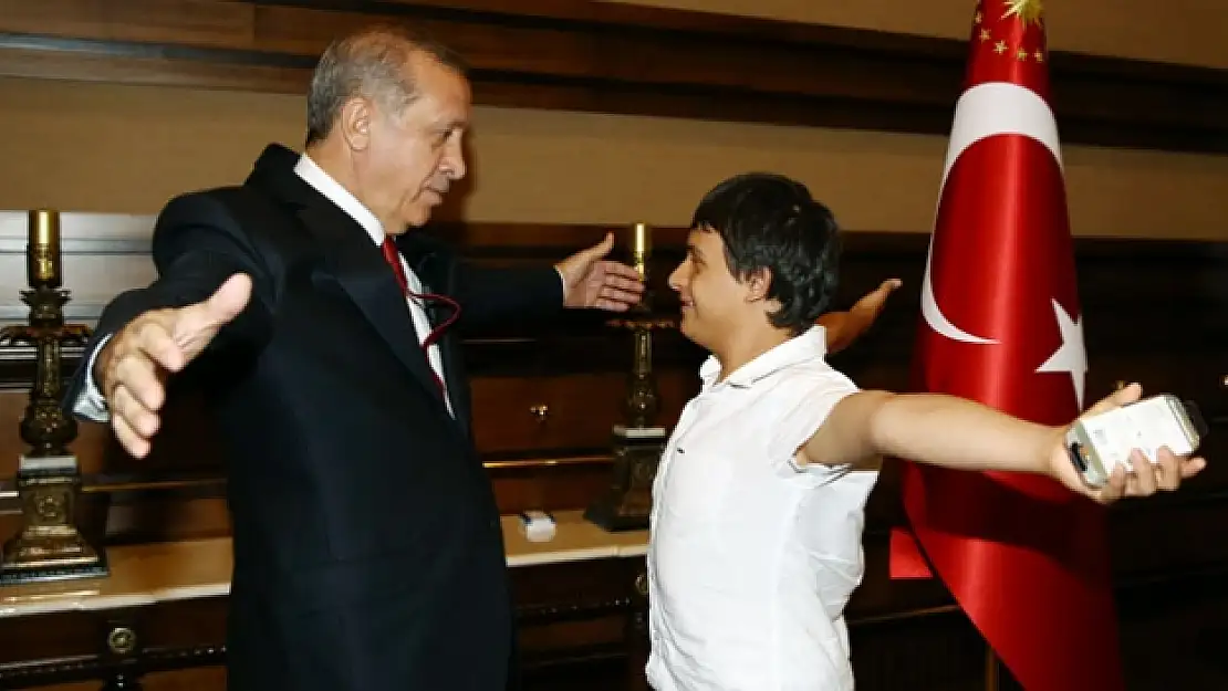 Cumhurbaşkanı Erdoğan çocuklarla buluştu