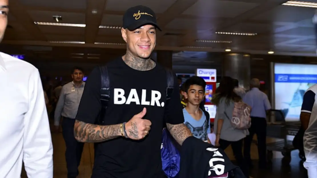 Gregory Van der Wiel İstanbul'da