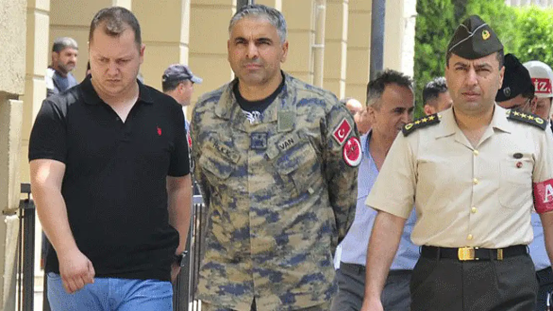 İncirlik komutanı ABDden sığınma talebinde bulunmuş