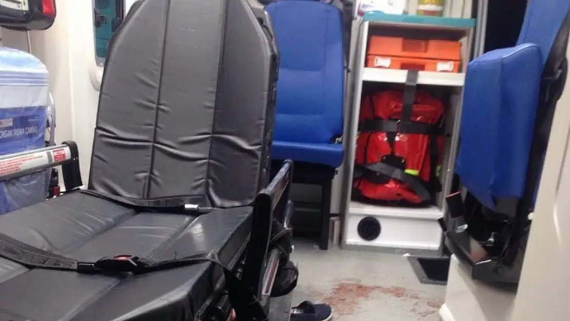  Van'da ambulansa silahlı saldırı: 1 yaralı