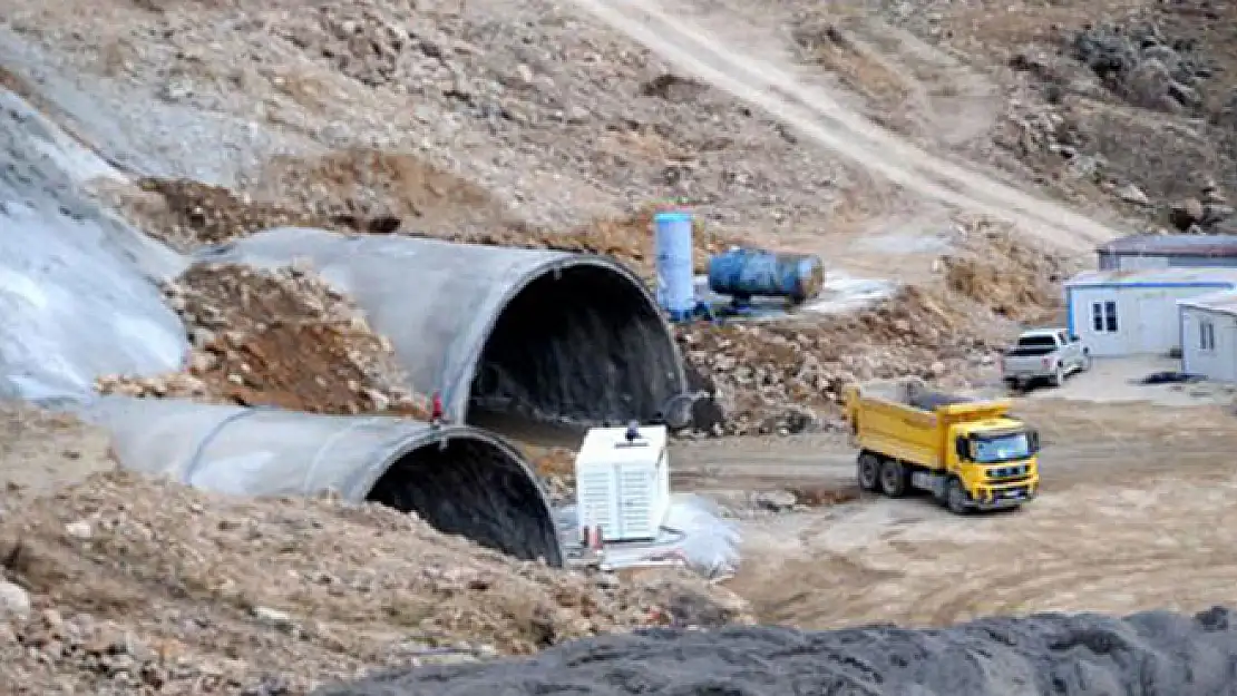 İki tünelin daha yapımı bu yıl tamamlanıyor