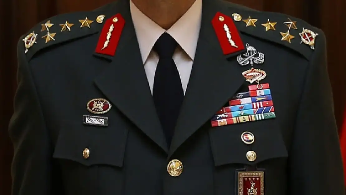 Bin 389 asker daha TSKdan ihraç edildi