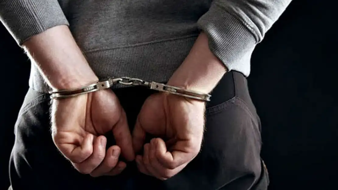 Vanda 7 asker tutuklandı