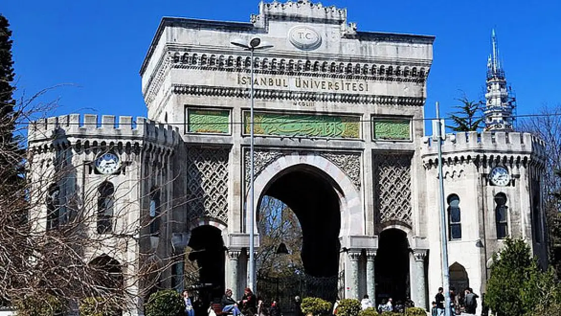 İstanbul Üniversitesinde 62 akademisyene gözaltı kararı