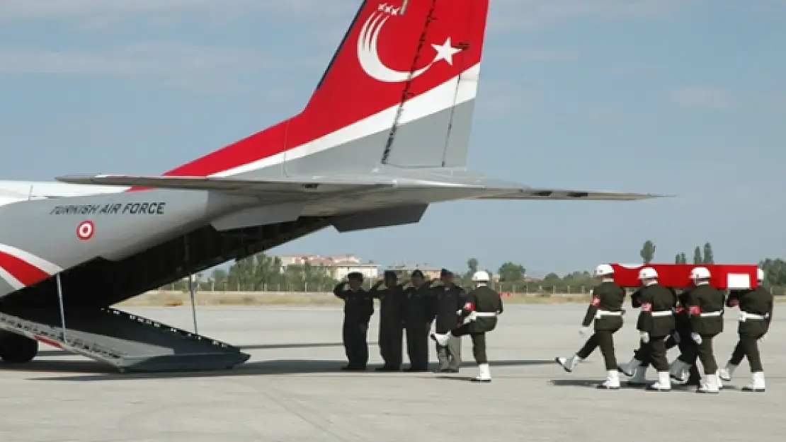 Van'da şehit için tören düzenlendi