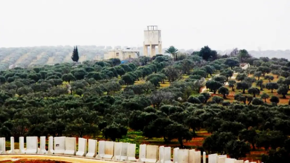 Suriye sınırındaki beton duvar çalışmaları hızlandı