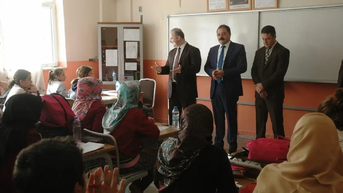 Tuşba Belediyesi Öğrenci Deneme Sınavları Başladı