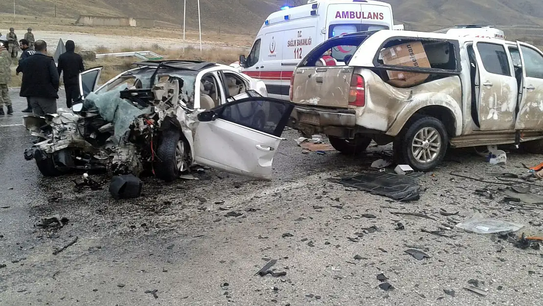 Van'da trafik kazası: 6 ölü, 3 yaralı