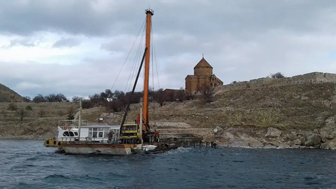 Akdamar Adası yeni iskelesine kavuşuyor