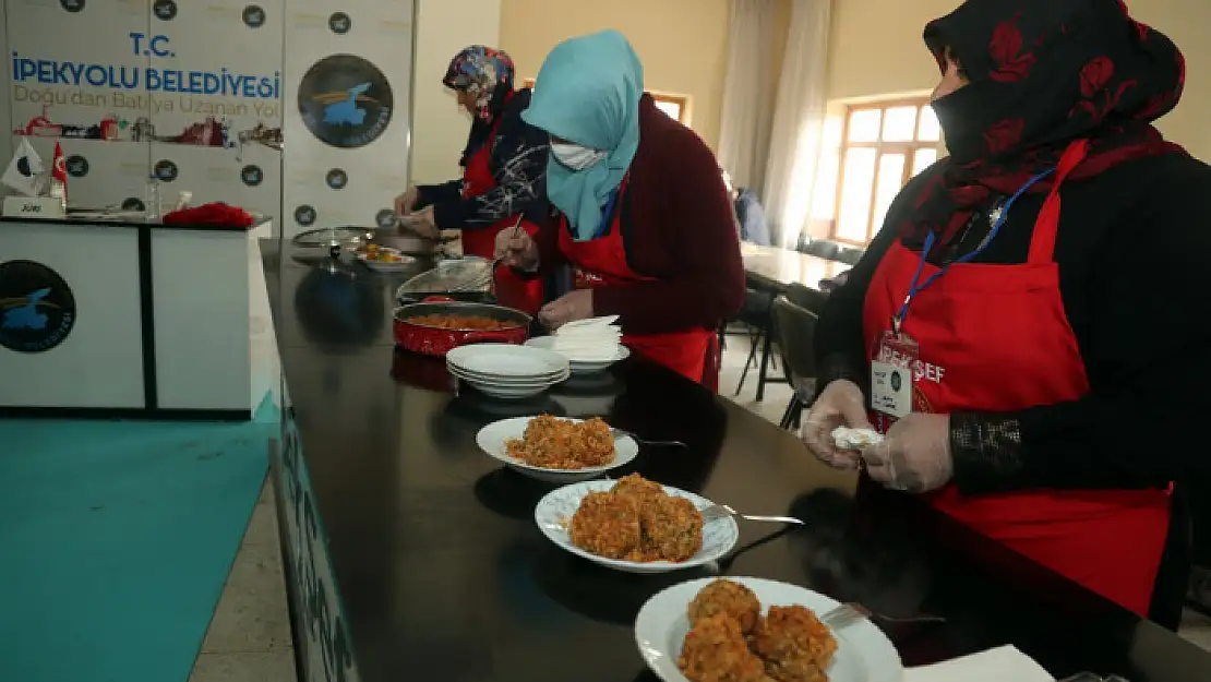 İpekyolu Belediyesinden 'İpek Kadınlar Yöresel Yemek Yarışması'