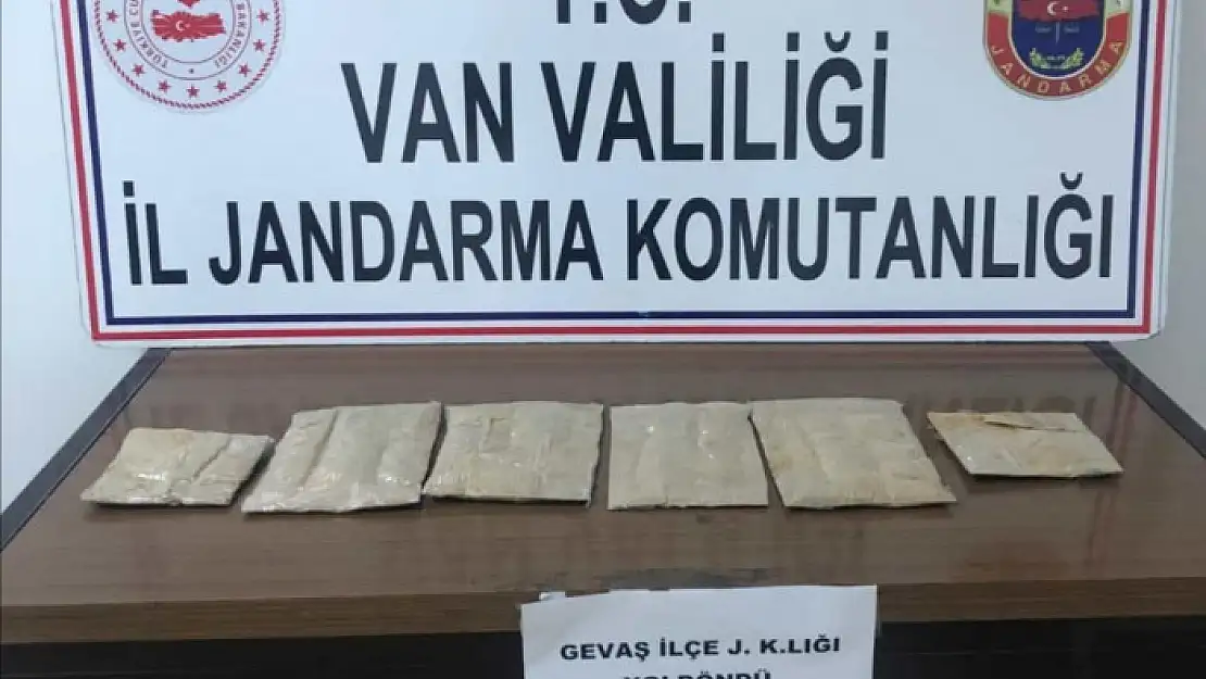 Gevaş'ta metamfetamin ele geçirildi