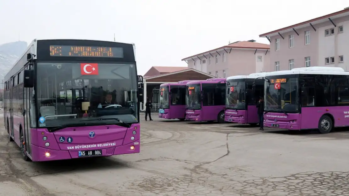 Van'da kısıtlama nedeniyle ulaşım saatleri yeniden belirlendi