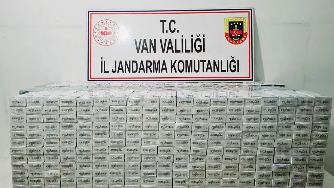 Başkale'de 10 bin paket kaçak sigara ele geçirildi