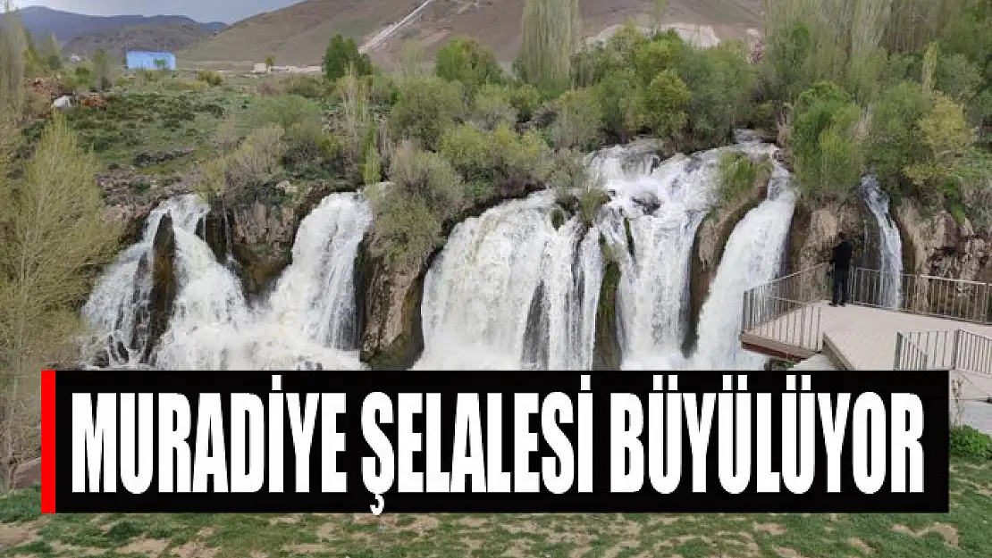 Muradiye Şelalesi büyülüyor