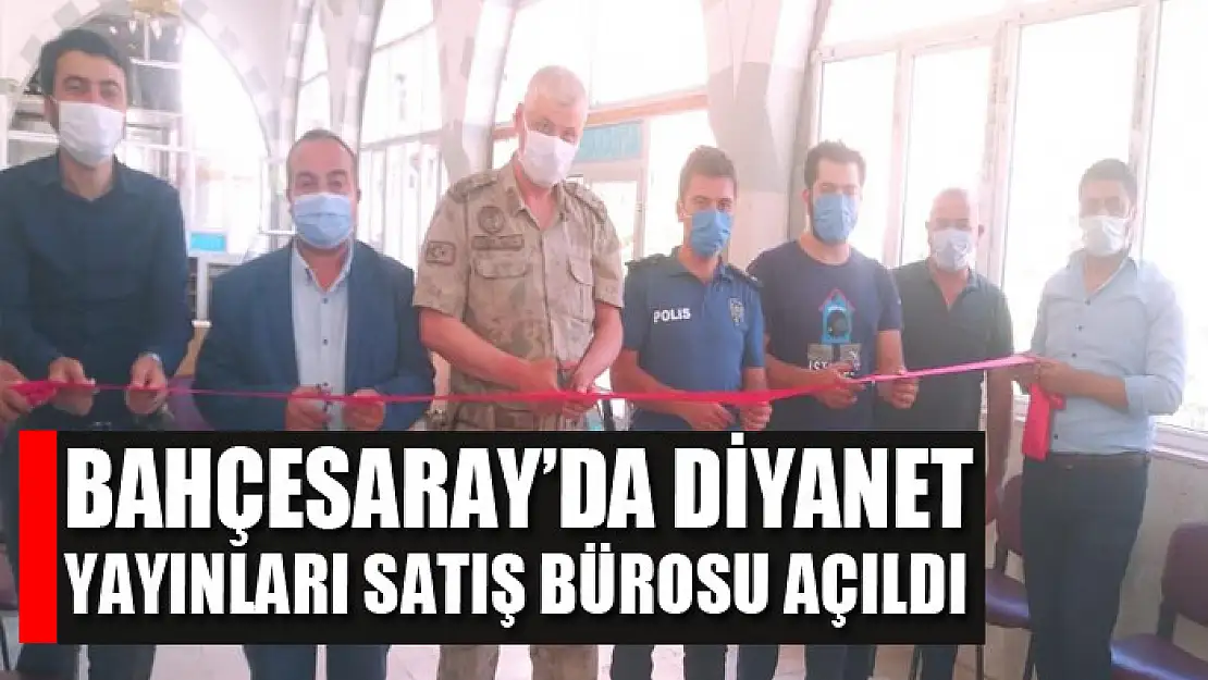 Bahçesaray'da Diyanet Yayınları Satış Bürosu açıldı