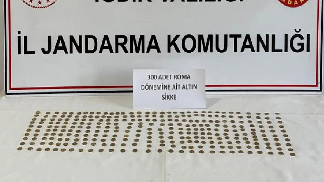 300 adet altın sikke ele geçirildi