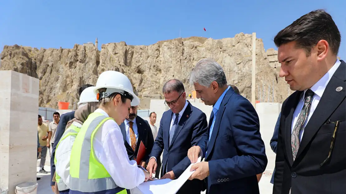 750 yıllık Ulu Camii'nin restorasyon çalışmaları sürüyor