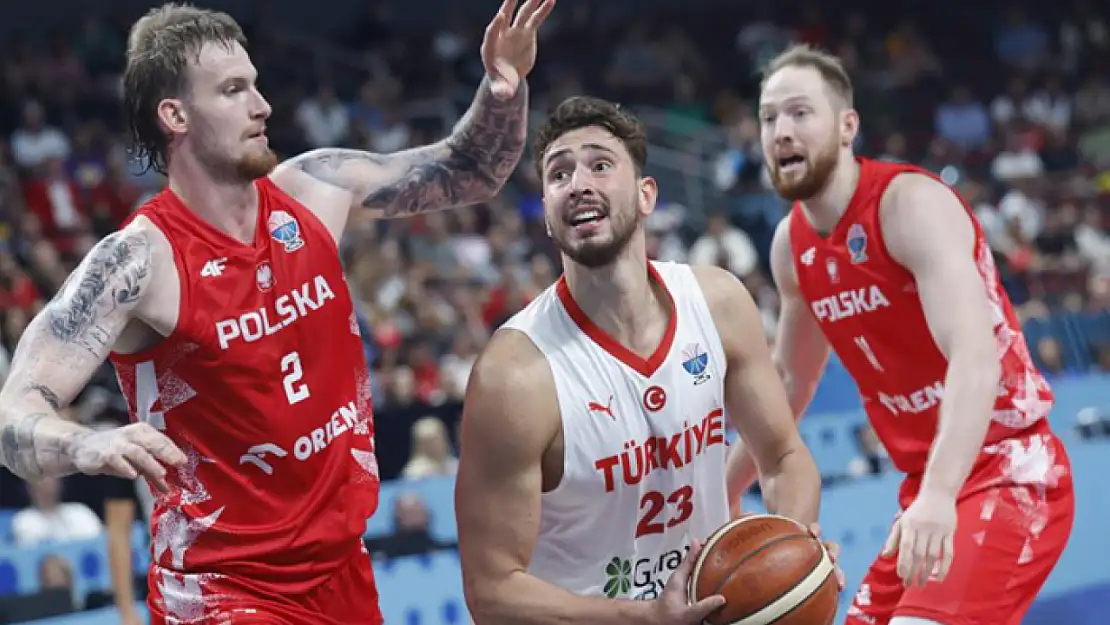A Milli Erkek Basketbol Takımı, yarı finalde Yunanistan ile karşılaşacak