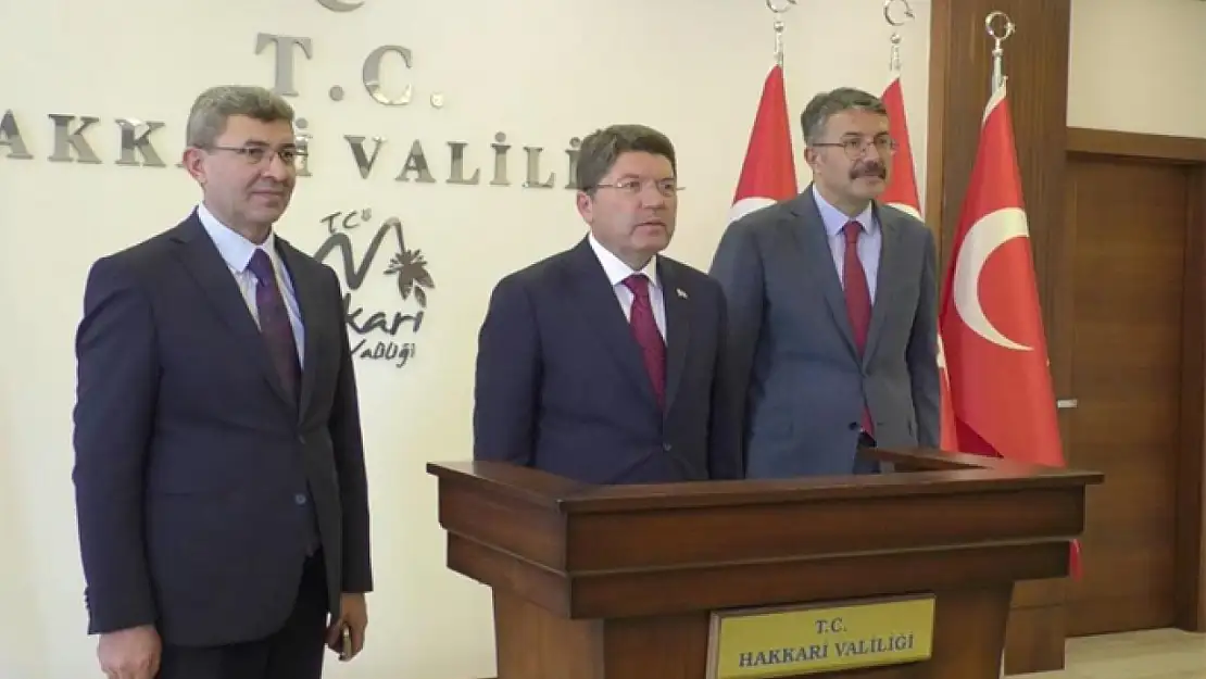 Adalet Bakanı Yılmaz Tunç Hakkari'de