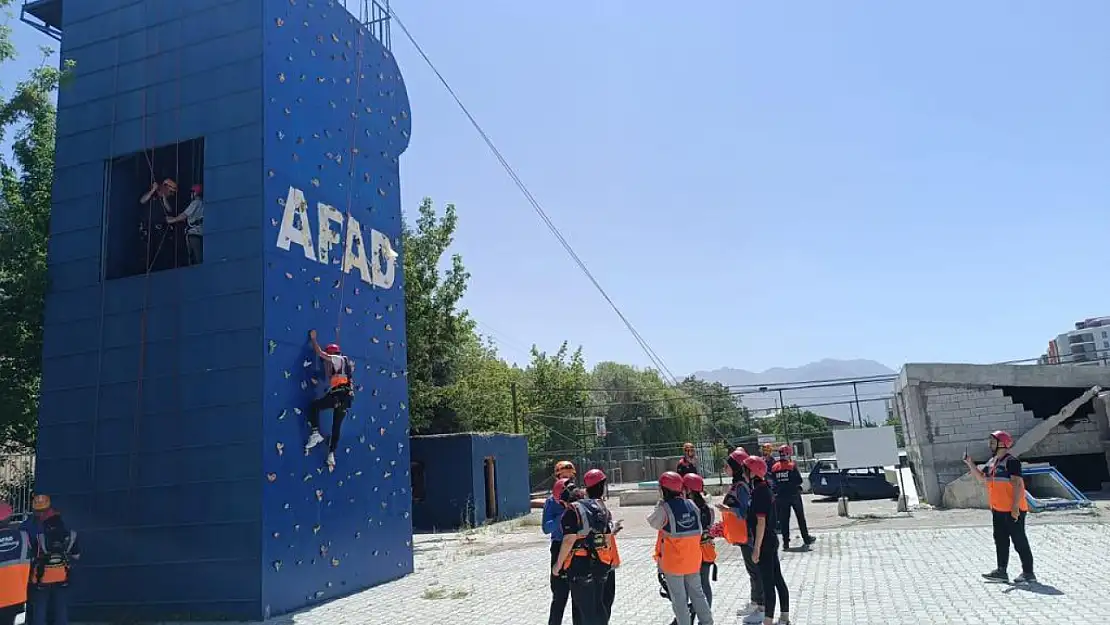 AFAD Gönüllüleri Eğitimlerini Tamamladı