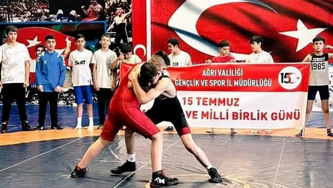 Ağrı'da 15 Temmuz Şehitleri anısına sportif müsabakalar düzenlendi