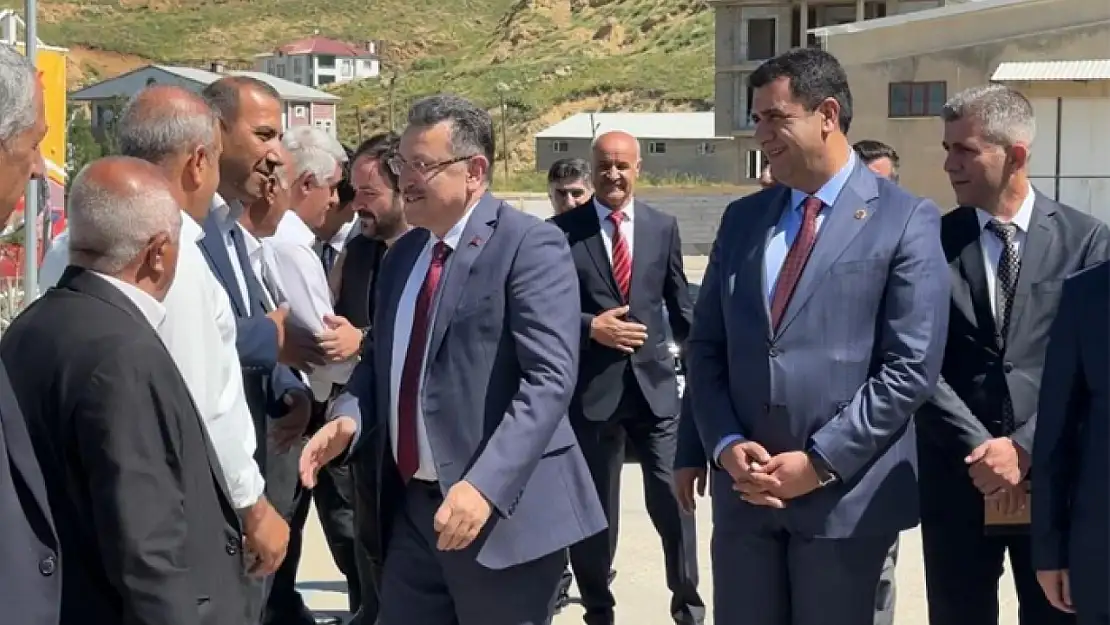 Ahmet Metin Genç, Yüksekova'da
