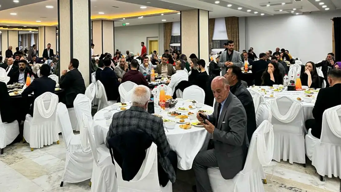 AK Parti'den vefa iftar programı