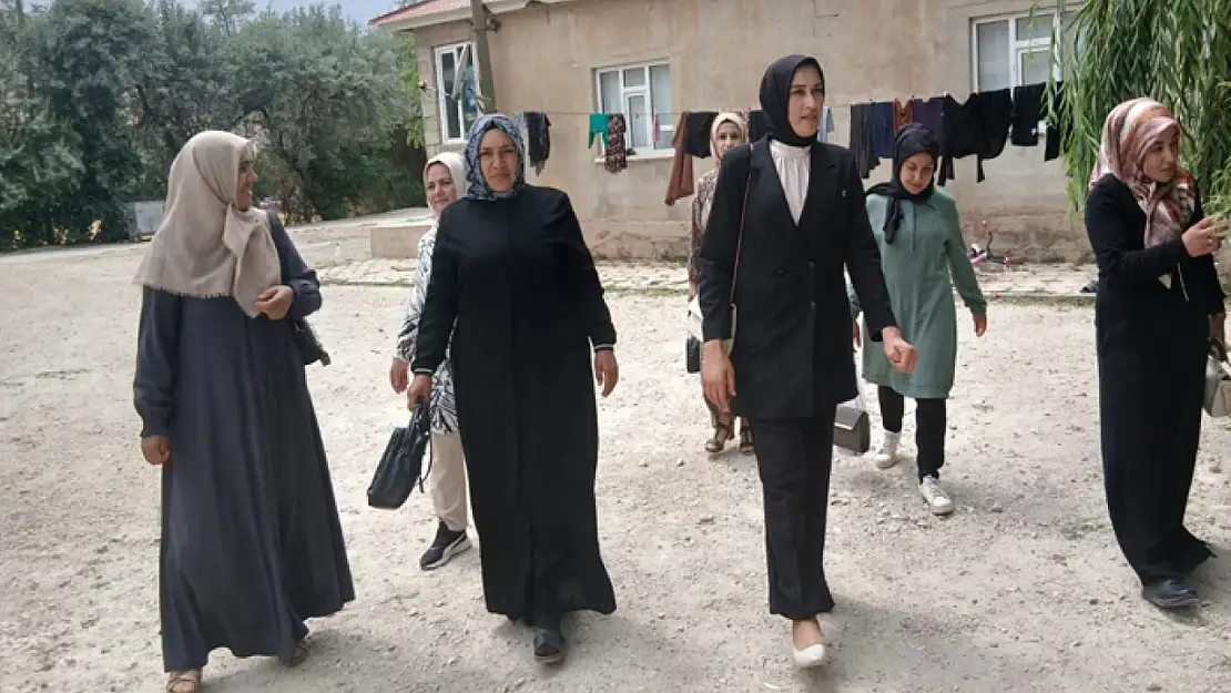 AK Parti Gürpınar Kadın Kolları, üye sayısını artırıyor