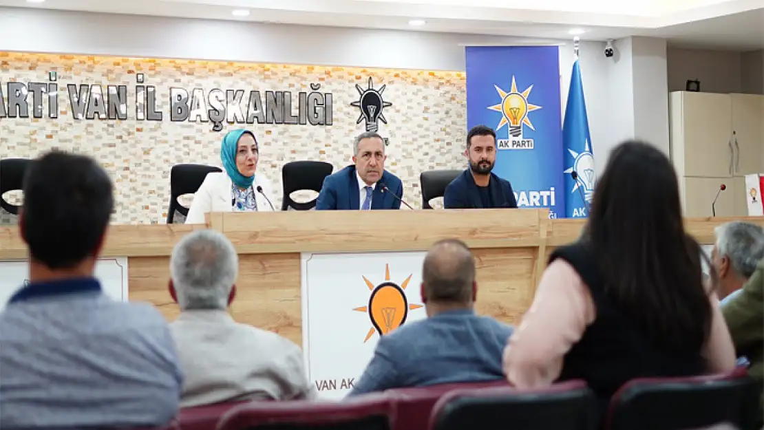 AK Parti yönetim kurulu toplantısı yapıldı