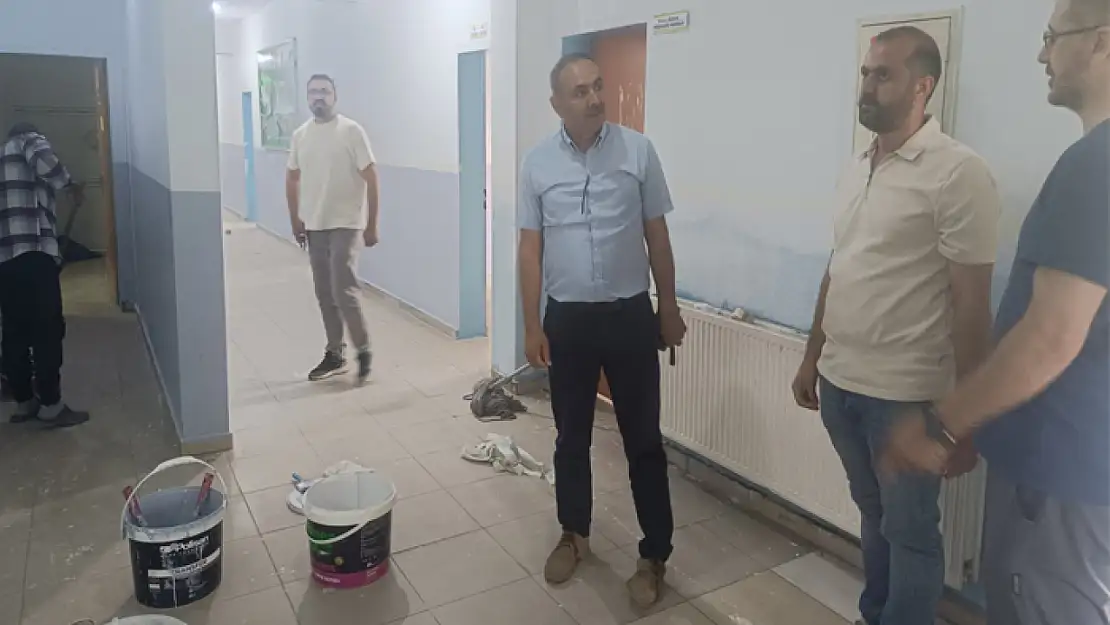 Alhan'ın okul ziyaretleri sürüyor