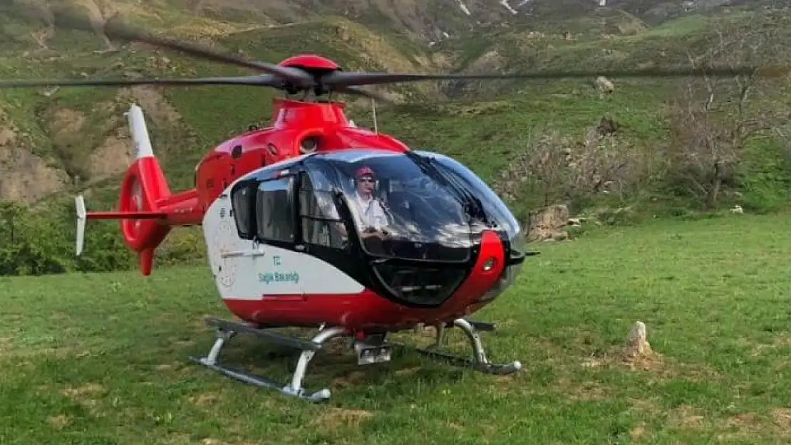 Ambulans helikopter ayağı kırılan vatandaş için havalandı