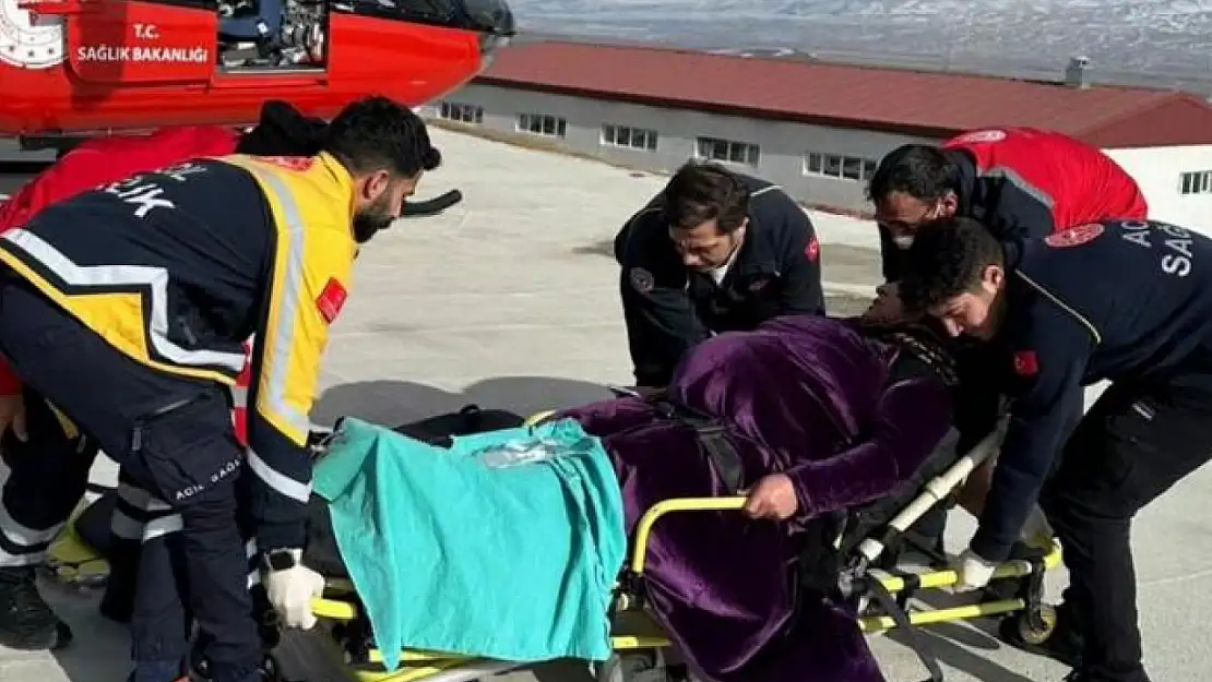 Ambulans helikopter Hamile kadın için havalandı