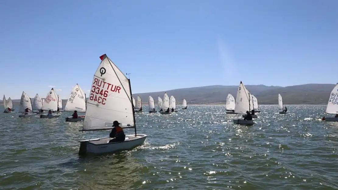 Anadolu Yelken Ligi 1. Ayak Kars Optimist Yarışı sona erdi