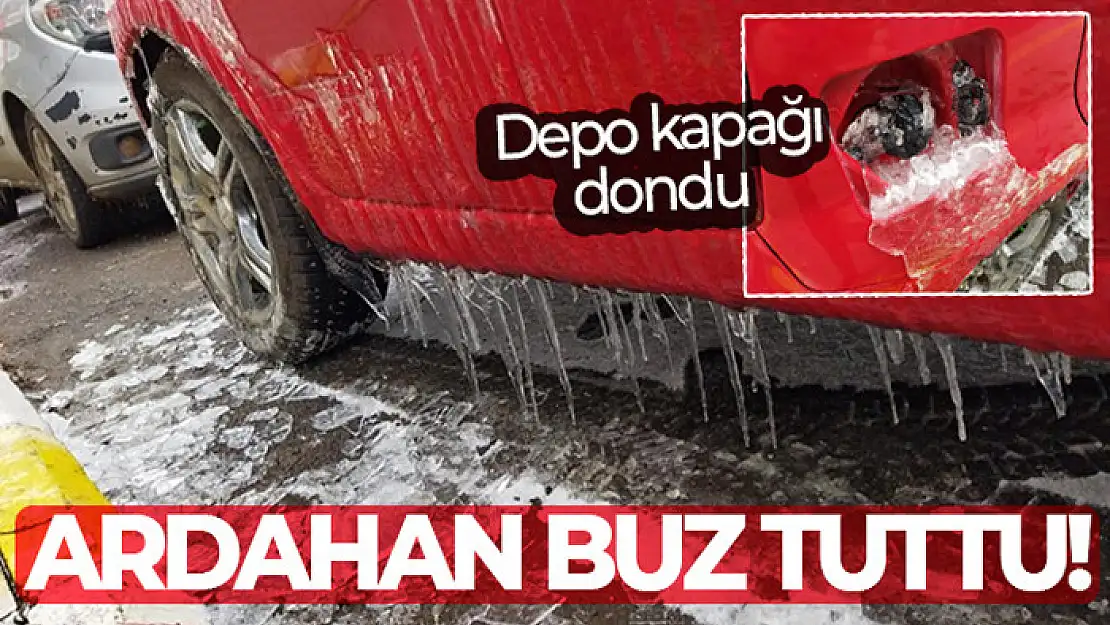 Ardahan'da dondurucu soğuklarda aracın depo kapağı dondu