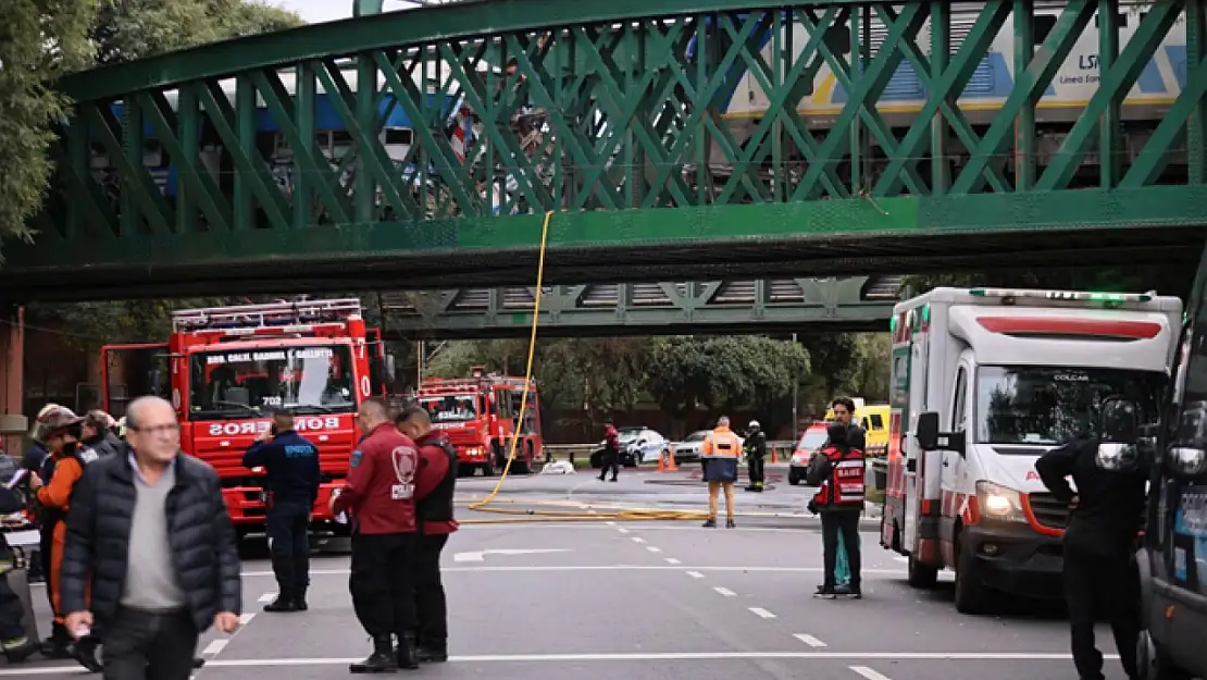Arjantin'de yolcu treni boş trene çarptı: 90 yaralı