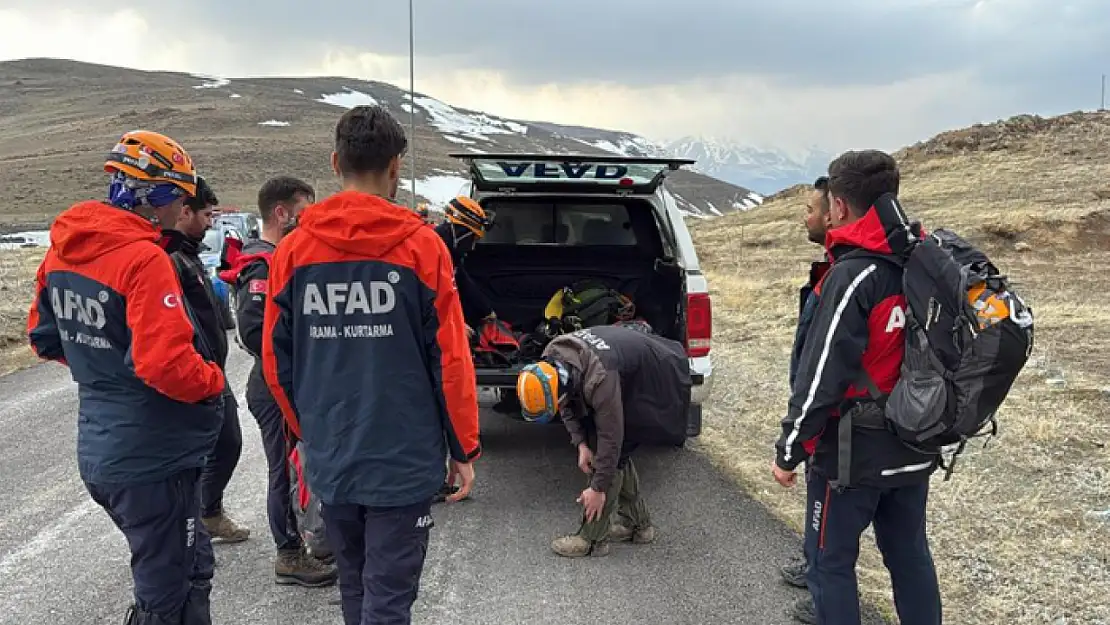 Artos Dağı'nda mahsur kalan dağcılar kurtarıldı