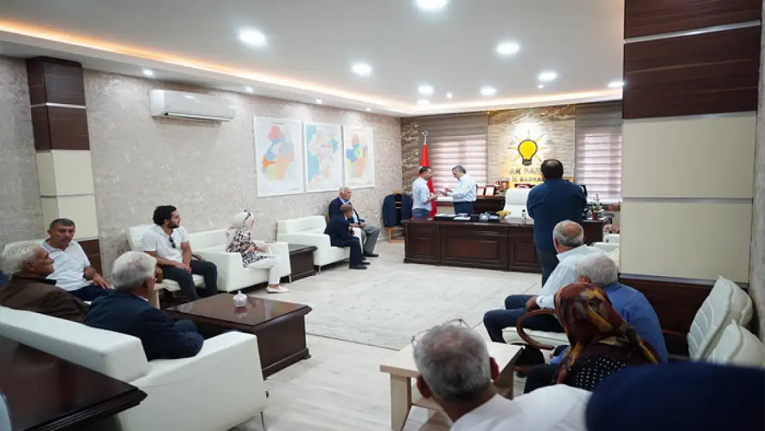 Arvas, vatandaşlarla buluştu