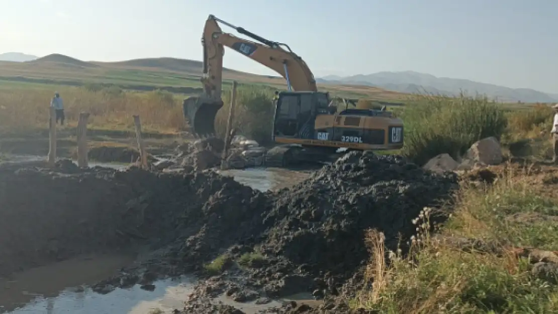 Atlılar ve Savaş Mahallelerinde yeni sulama kanalları yapıldı