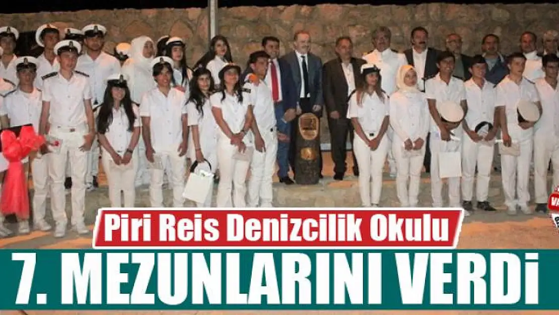 Piri Reis Denizcilik Okulu 7. mezunlarını verdi