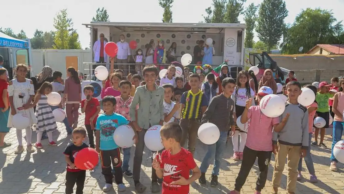 Eğlence çocukların ayağına geldi