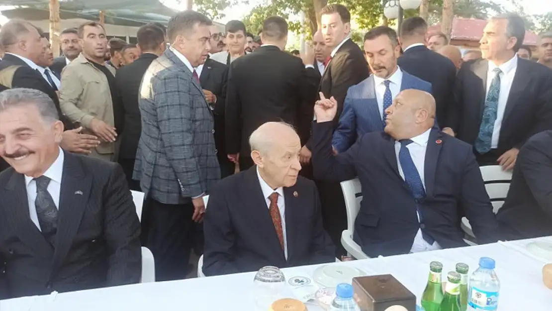 Bahçeli Ahlat'ta partililerle bir araya geldi