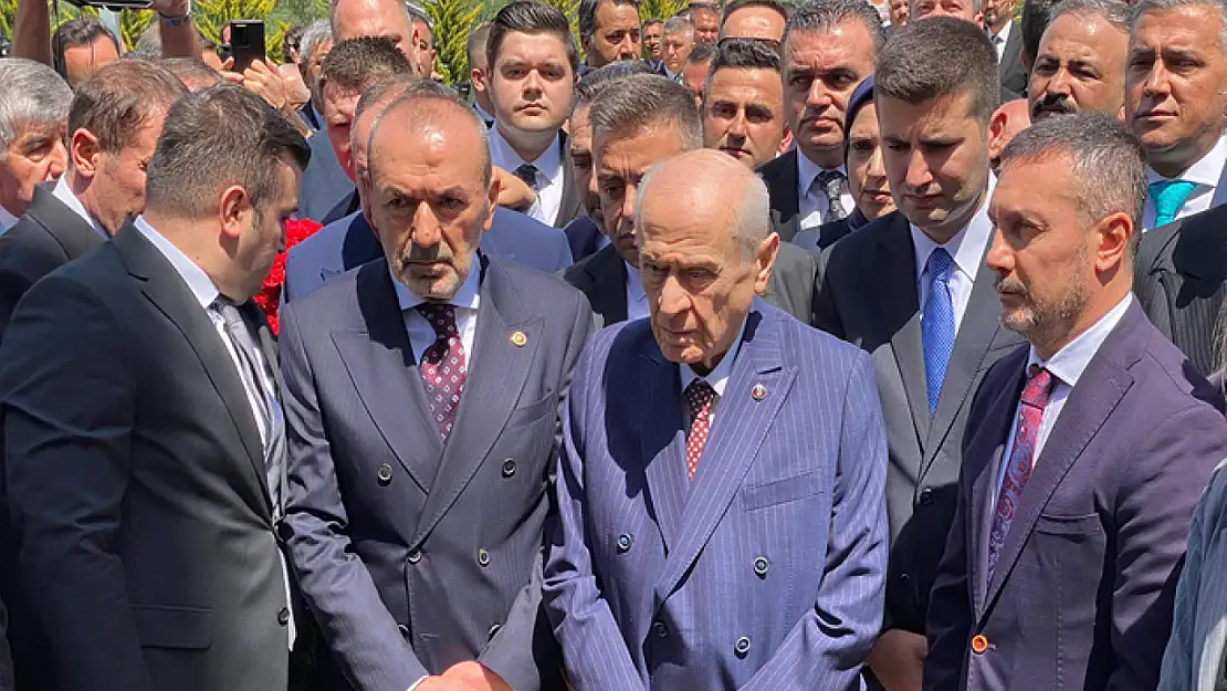 Bahçeli, Ülkücü Şehitler Anıtı'nı ziyaret etti