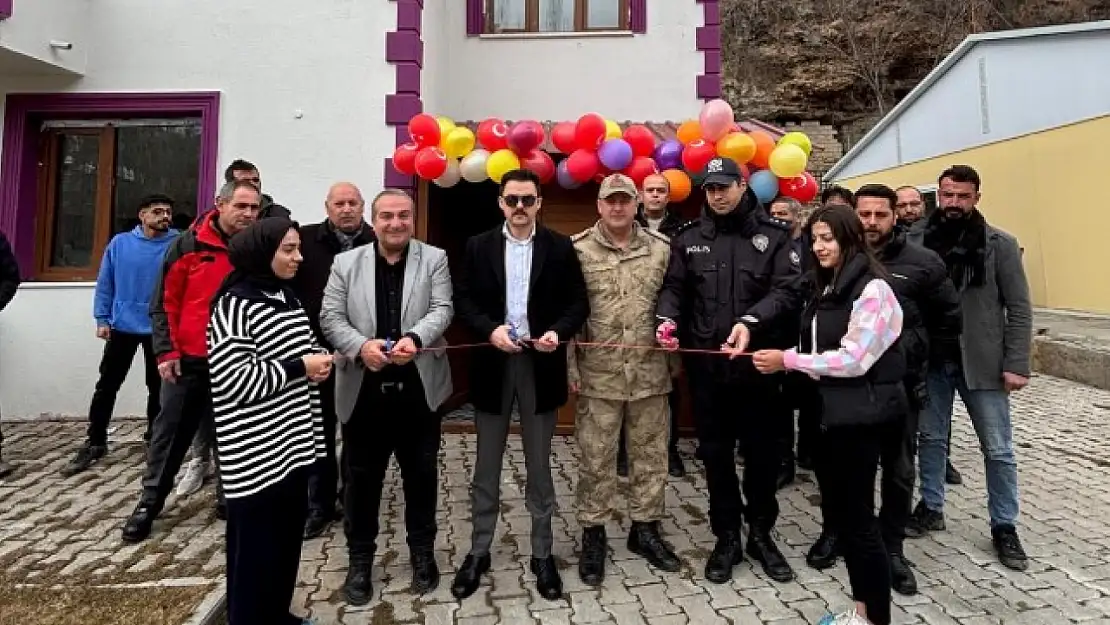 Bahçesaray'da geleneksel hamam açıldı