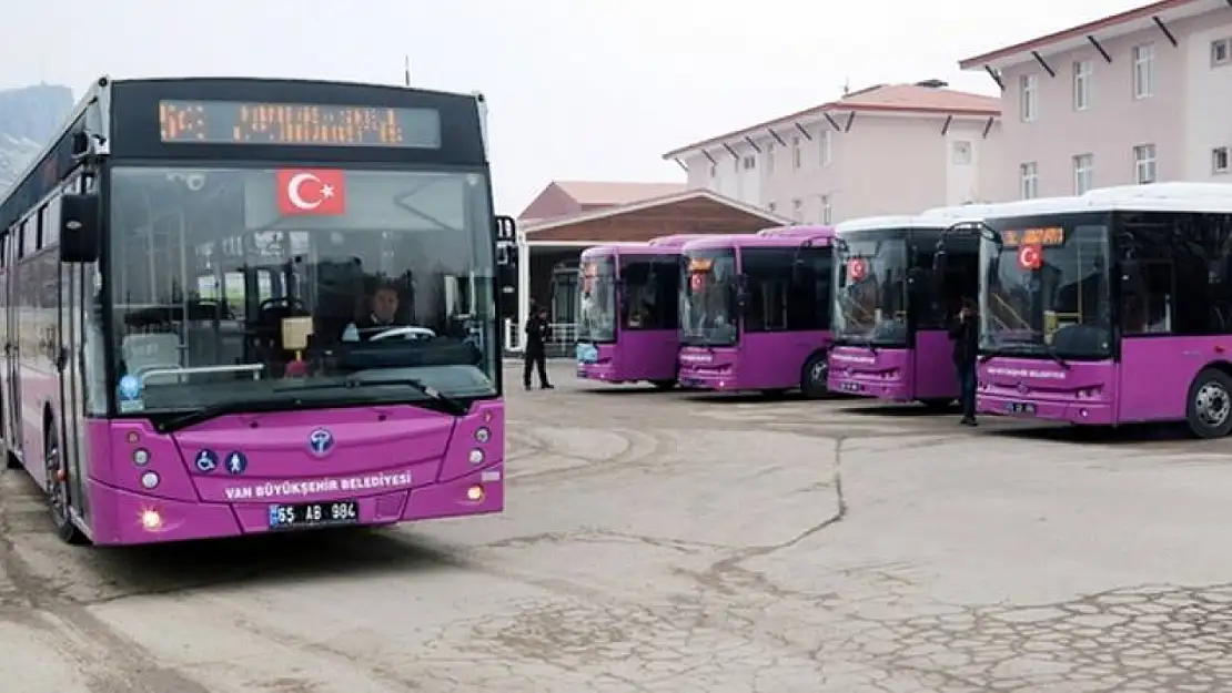 Bakan açıkladı: Van'da 65 yaş ve üzerine toplu ulaşım ücretli mi olacak? İşte detaylar...