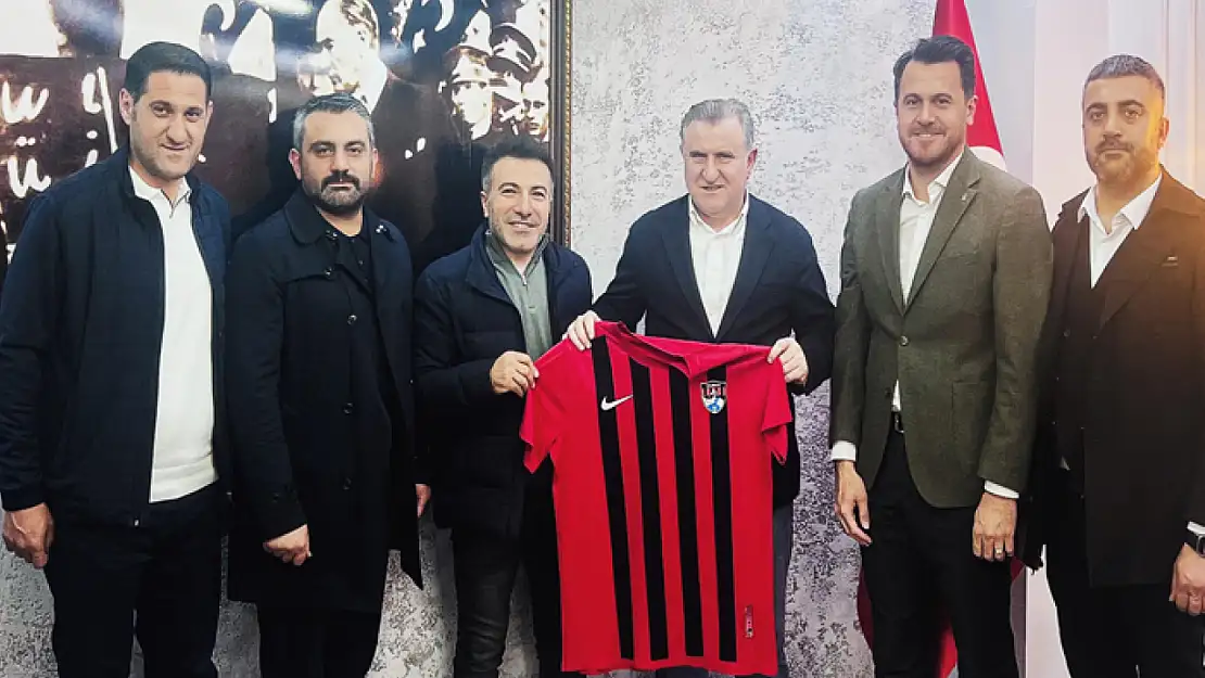 Bakan Bak'tan Vanspor'a yeni tesis sözü