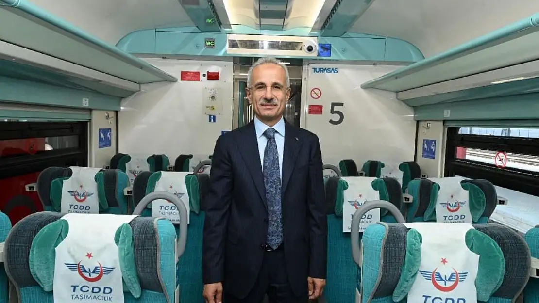 Bakan Uraloğlu Güney/Vangölü trenine ek vagon eklendiğini duyurdu