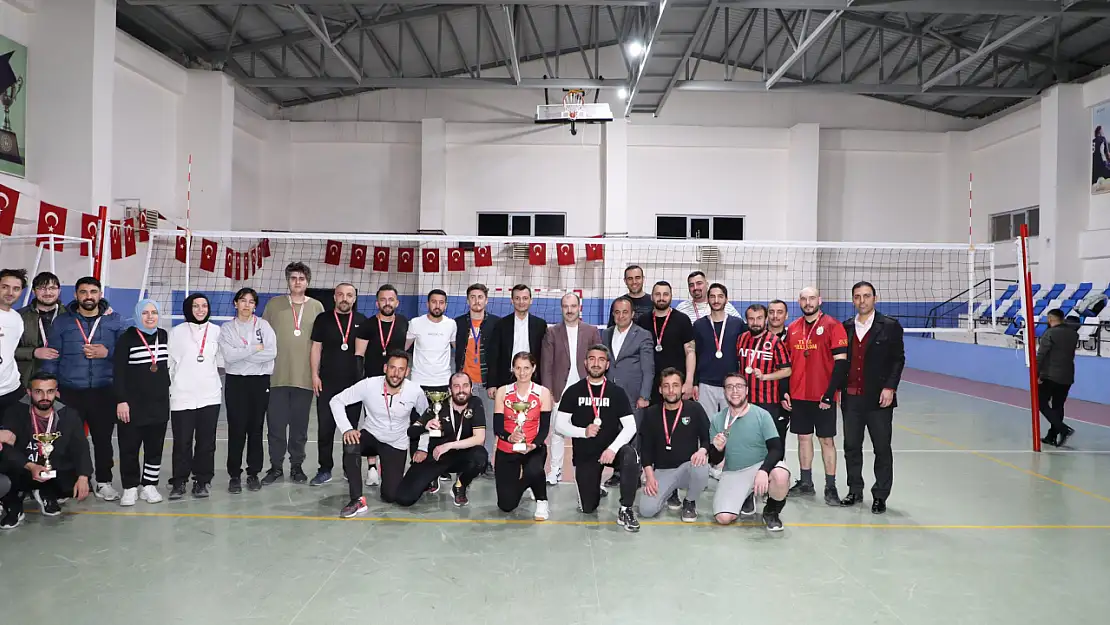 Başkale'de Voleybol turnuvası finali yapıldı